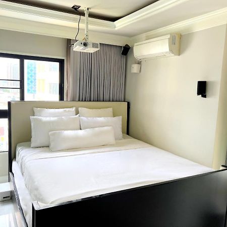 Grand Diamond Condominium Bangkok Exterior photo