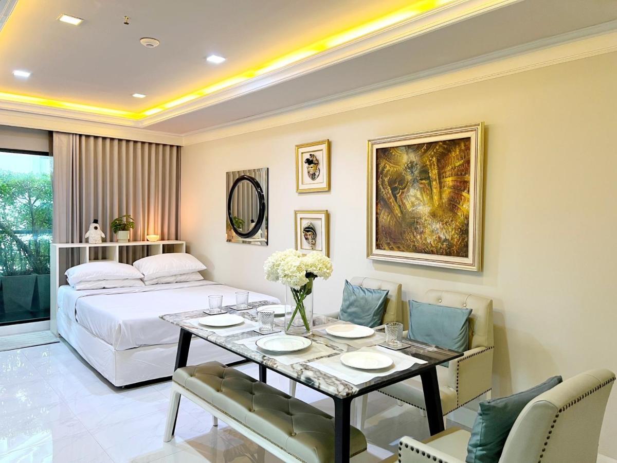 Grand Diamond Condominium Bangkok Exterior photo